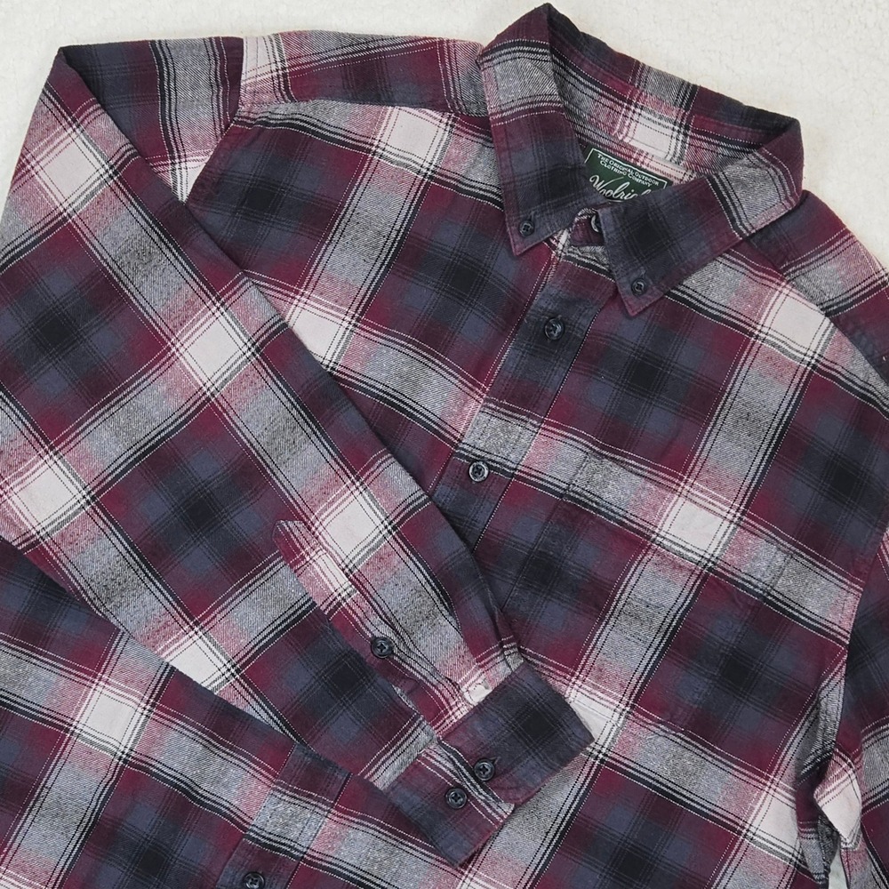 Woolrich Men's Maroon Black Plaid Flannel Shirt Button Down Long Sleeve Size LG‎